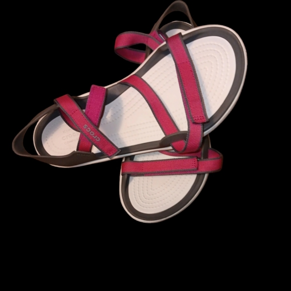 Crocs - Picture 4 of 7